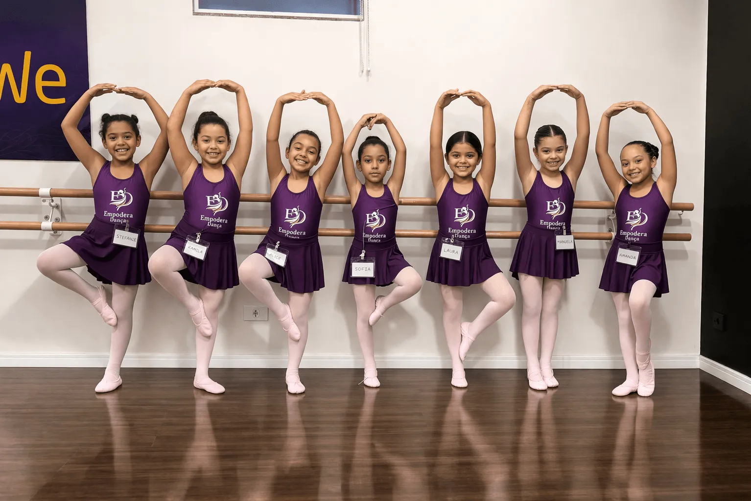 Aula do Empodera Dança na barra